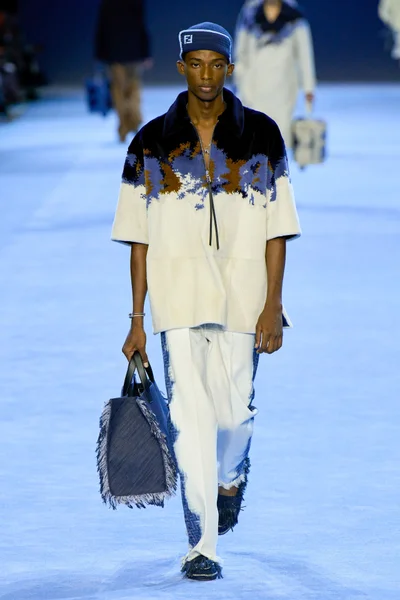 Look 21